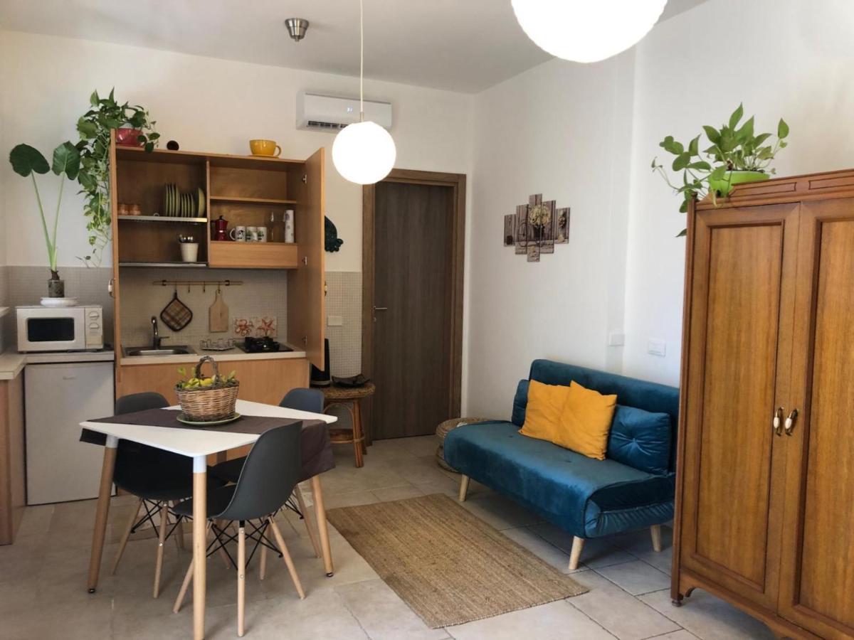Odegos Mono & Trilo Bed & Breakfast Torre dell'Orso Exterior photo