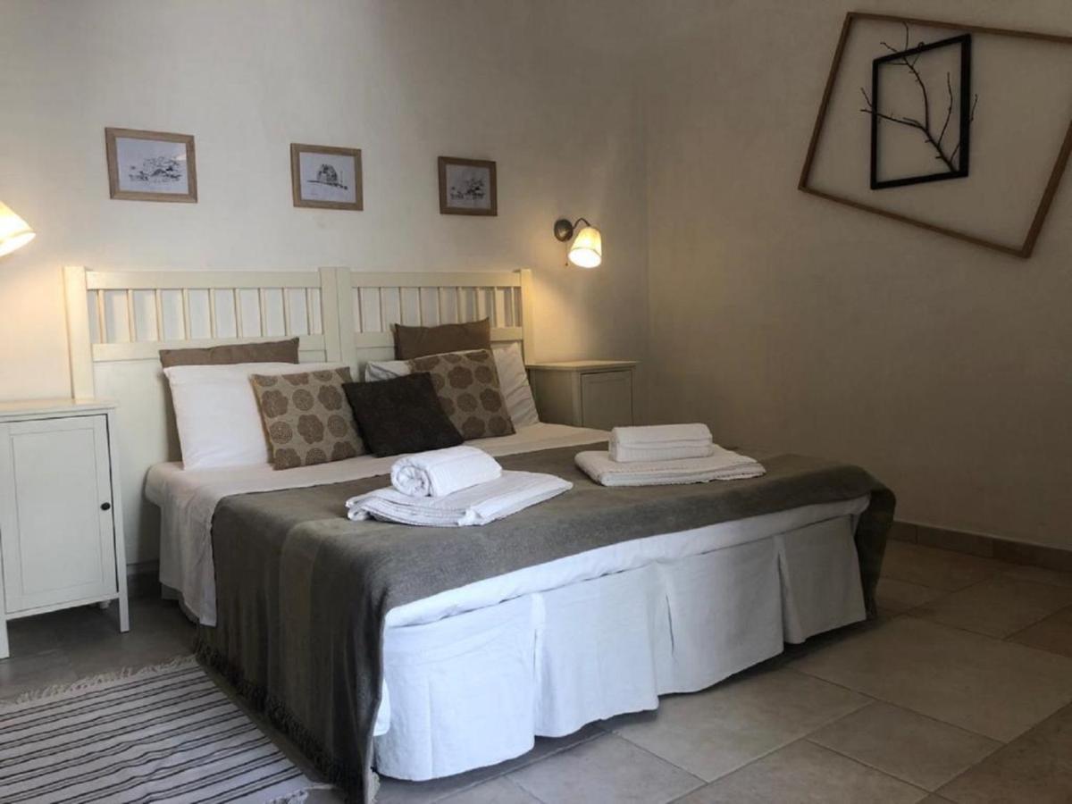 Odegos Mono & Trilo Bed & Breakfast Torre dell'Orso Exterior photo
