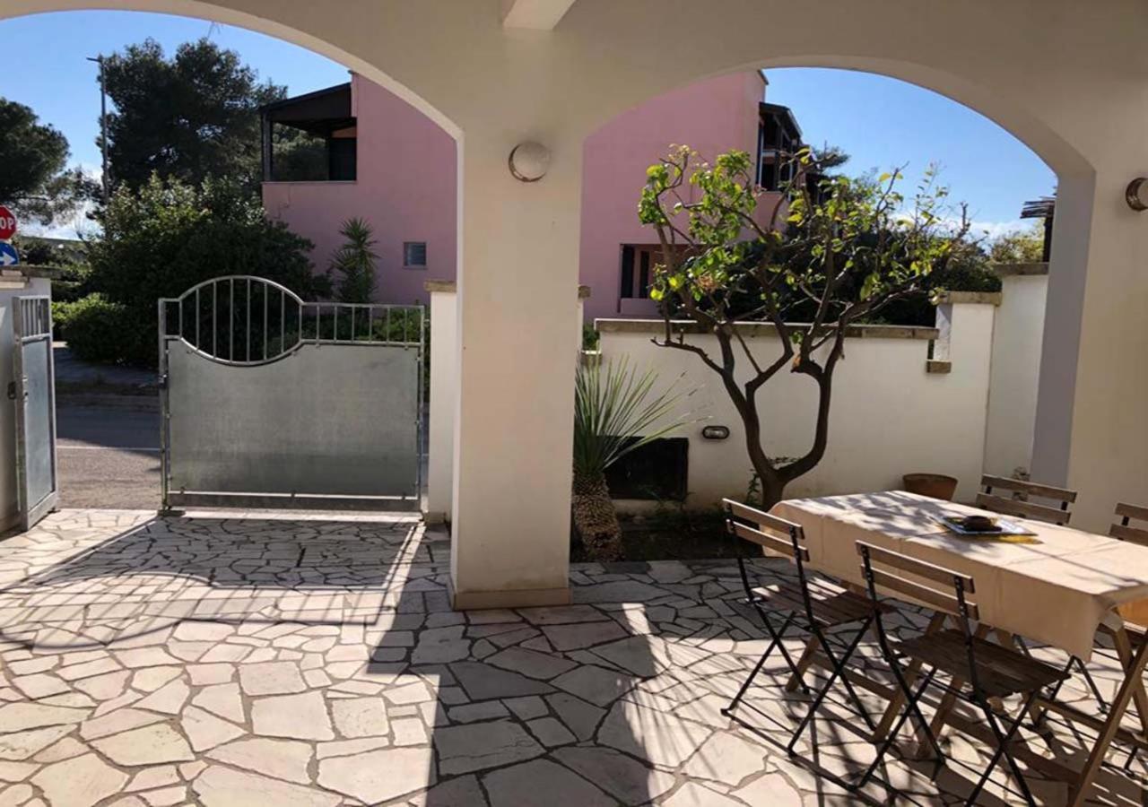 Odegos Mono & Trilo Bed & Breakfast Torre dell'Orso Exterior photo
