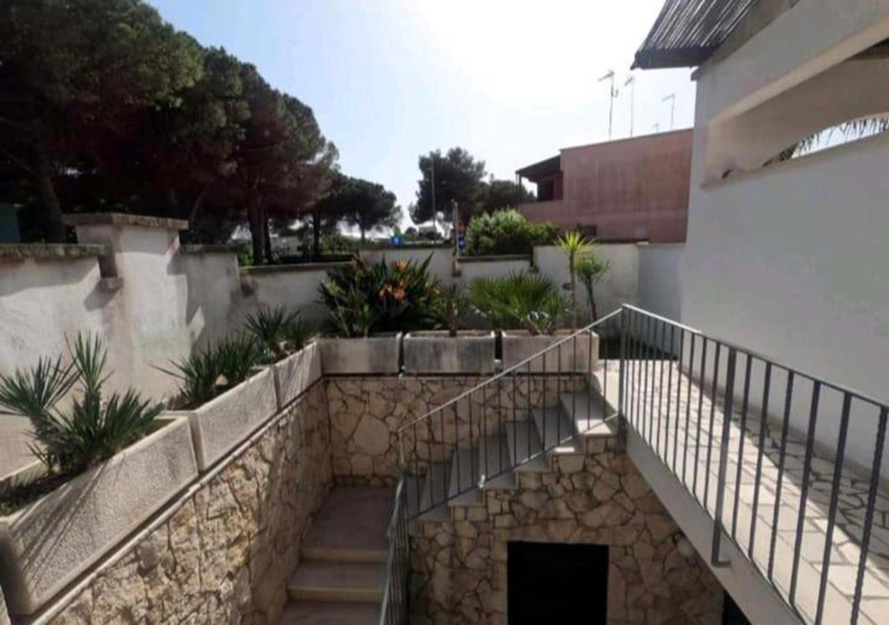 Odegos Mono & Trilo Bed & Breakfast Torre dell'Orso Exterior photo